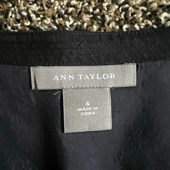 Ann Taylor skirt - Picture 8 of 8